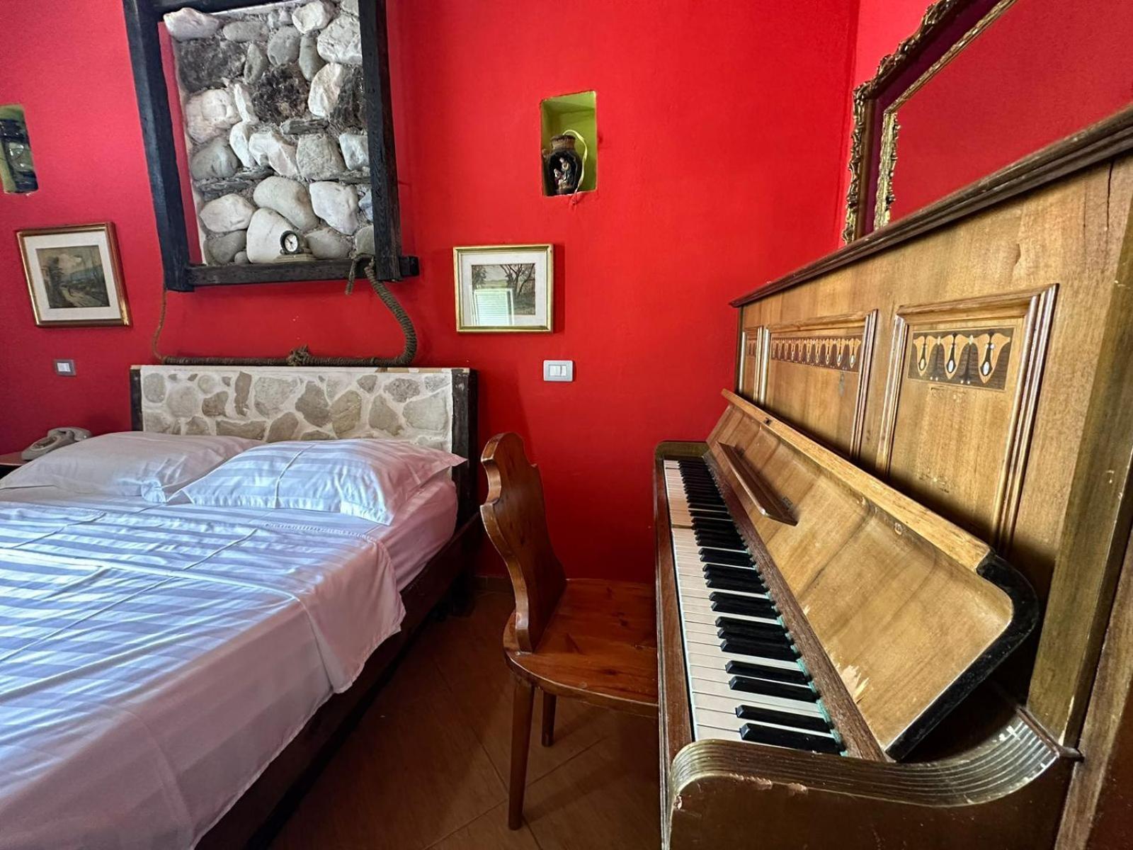 Hotel Vila "Oda E Miqve" Wlora Zewnętrze zdjęcie